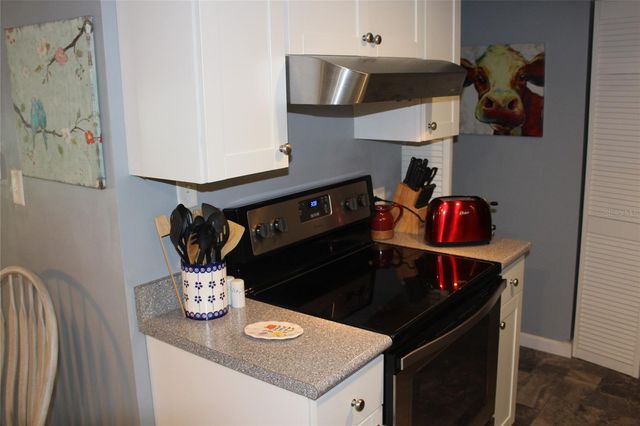 570 NE 70TH TERRACE, Ocala, FL 34470