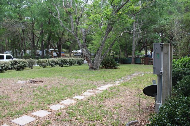 570 NE 70TH TERRACE, Ocala, FL 34470