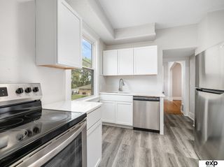 1214 S 25th Avenue, Omaha, NE 68105