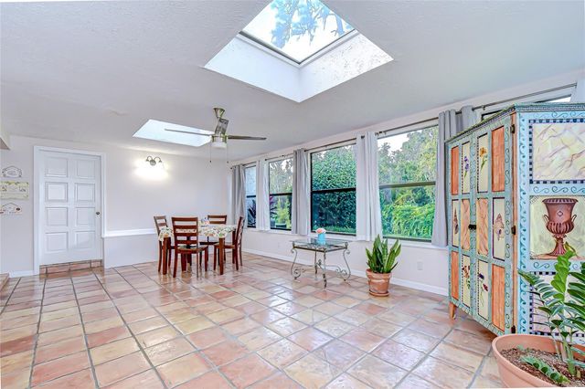 5444 SADDLEBROOK WAY 4, Wesley Chapel, FL 33543