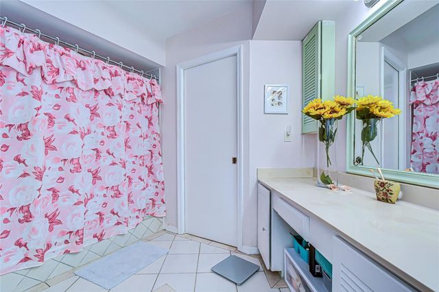 5444 SADDLEBROOK WAY 4, Wesley Chapel, FL 33543