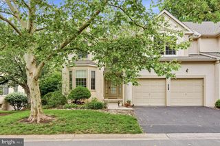 492 RED OAK DR #492, Elkins Park, PA 19027