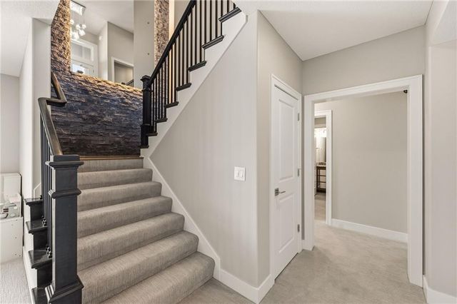 5765 NW Barn Hill Road, Parkville, MO 64152