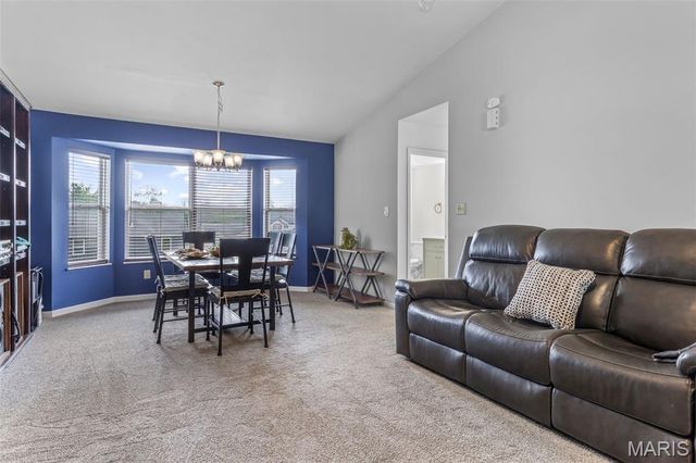 4350 Southview Way Drive, St Louis, MO 63129