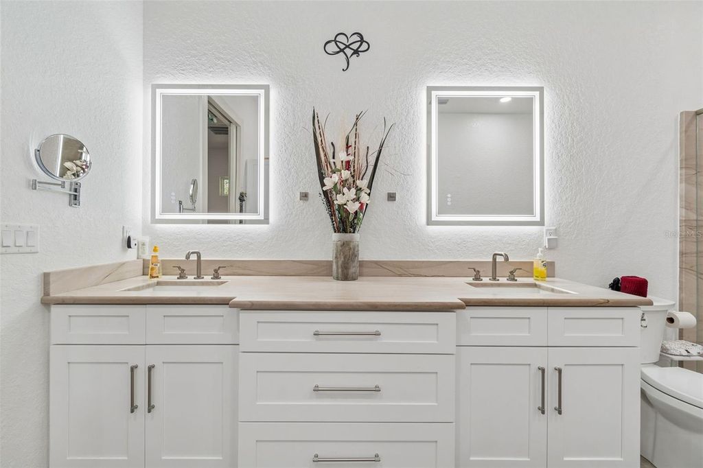 Image 49 of property listing at 4300 CR 673, Bushnell, FL 33513