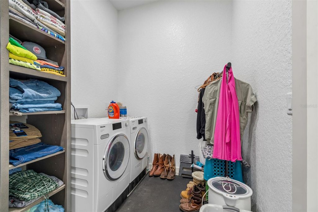 Image 53 of property listing at 4300 CR 673, Bushnell, FL 33513