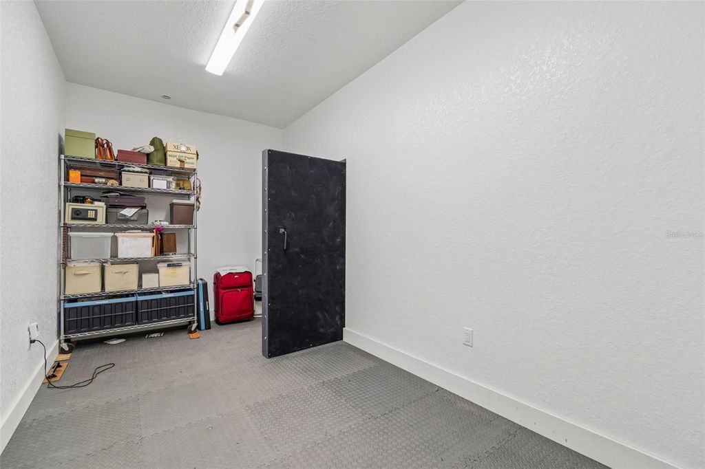 Image 57 of property listing at 4300 CR 673, Bushnell, FL 33513