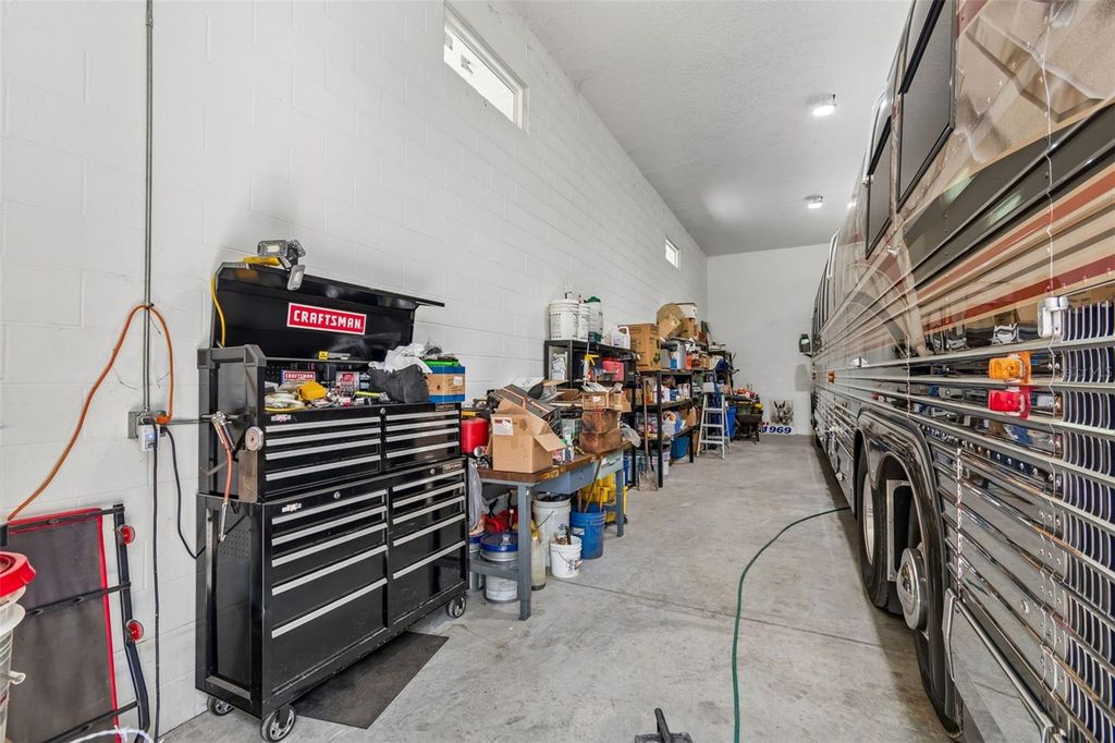 Image 65 of property listing at 4300 CR 673, Bushnell, FL 33513