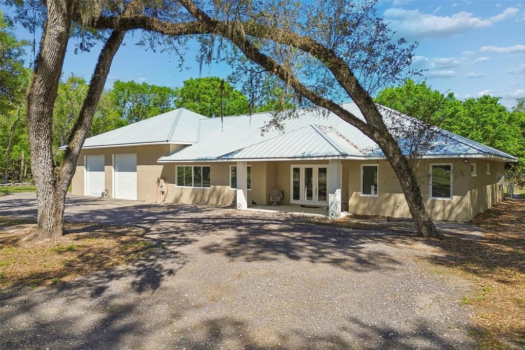 Image 86 of property listing at 4300 CR 673, Bushnell, FL 33513