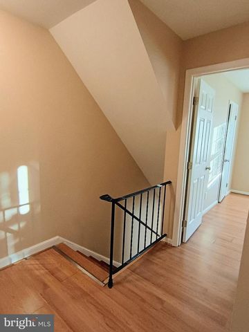 337 CLAY ST, Fredericksburg, VA 22408