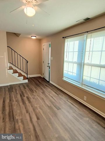 337 CLAY ST, Fredericksburg, VA 22408