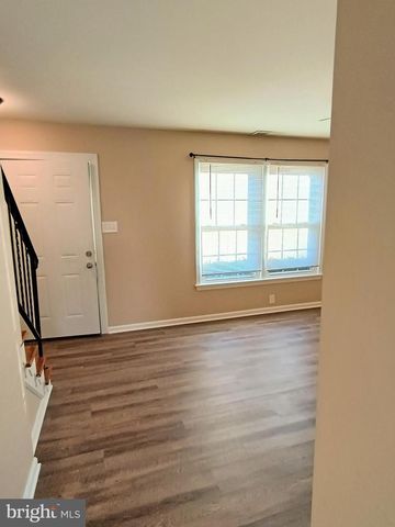 337 CLAY ST, Fredericksburg, VA 22408