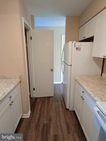 337 CLAY ST, Fredericksburg, VA 22408