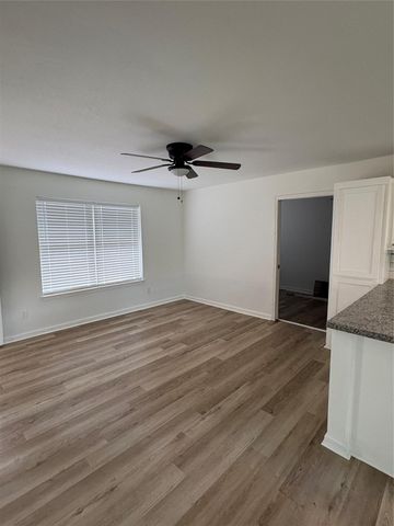 219 County Line Road, Willis, TX 77378