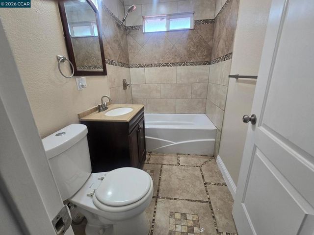 3121 Cowell Rd, Concord, CA 94518