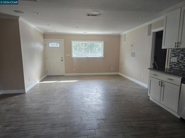 3121 Cowell Rd, Concord, CA 94518
