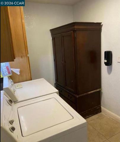 3121 Cowell Rd, Concord, CA 94518