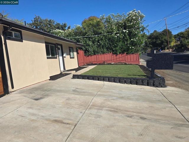3121 Cowell Rd, Concord, CA 94518