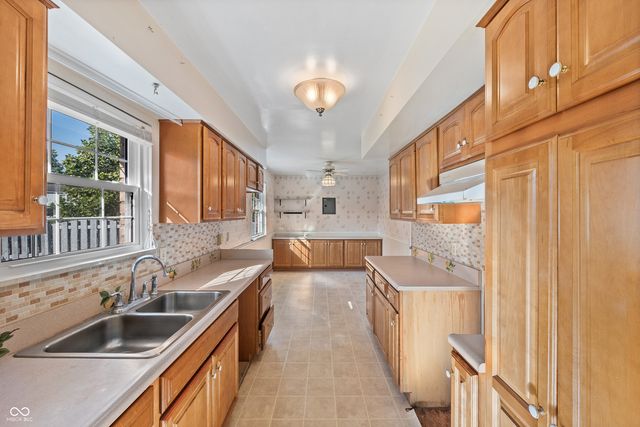 8029 E 13th Street, Indianapolis, IN 46219