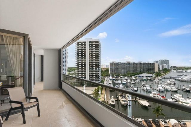100 Lakeshore Drive 754, North Palm Beach, FL 33408