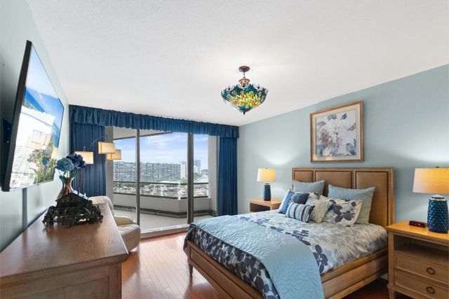 100 Lakeshore Drive 754, North Palm Beach, FL 33408