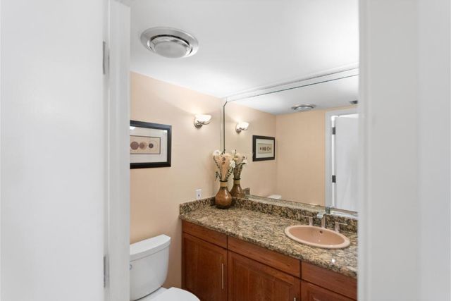 100 Lakeshore Drive 754, North Palm Beach, FL 33408