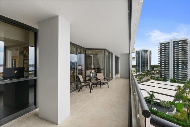 100 Lakeshore Drive 754, North Palm Beach, FL 33408