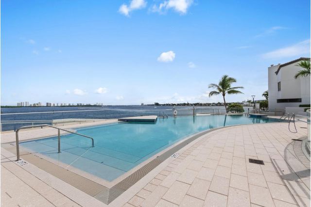 100 Lakeshore Drive 754, North Palm Beach, FL 33408