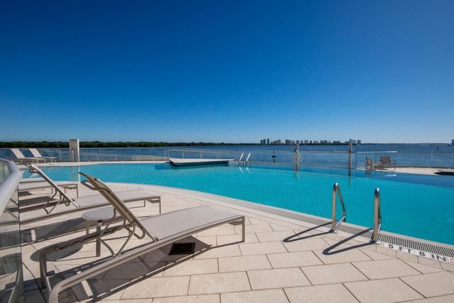 100 Lakeshore Drive 754, North Palm Beach, FL 33408