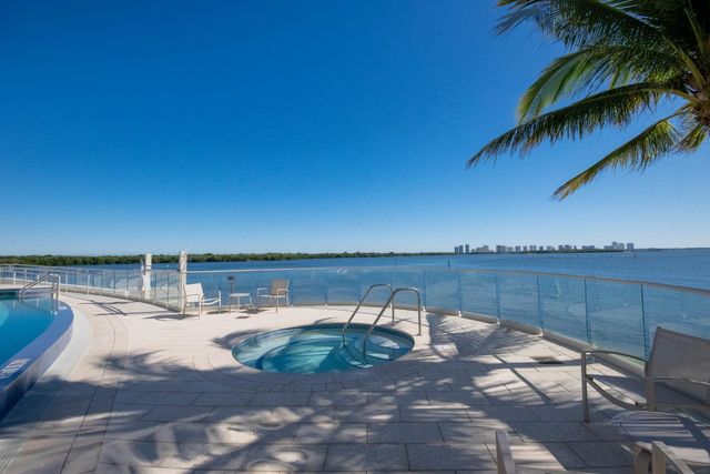 100 Lakeshore Drive 754, North Palm Beach, FL 33408