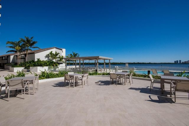 100 Lakeshore Drive 754, North Palm Beach, FL 33408