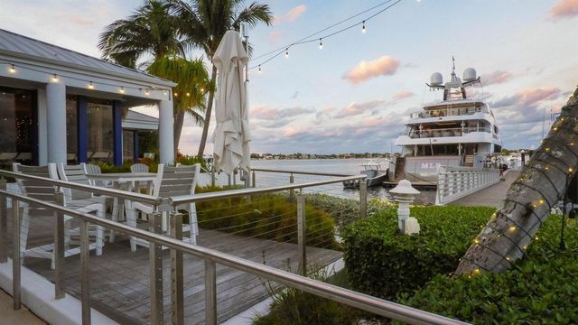 100 Lakeshore Drive 754, North Palm Beach, FL 33408