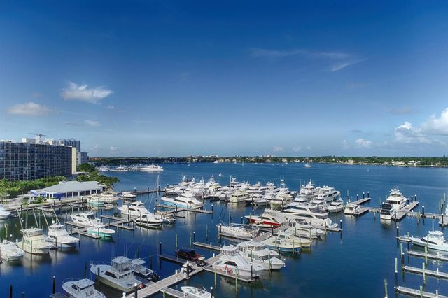 100 Lakeshore Drive 754, North Palm Beach, FL 33408