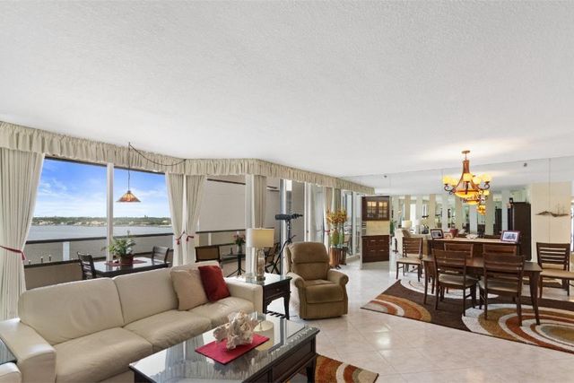 100 Lakeshore Drive 754, North Palm Beach, FL 33408