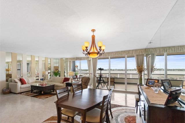 100 Lakeshore Drive 754, North Palm Beach, FL 33408