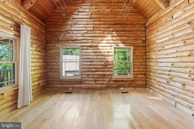 307 WILDLIFE WAY, Harpers Ferry, WV 25425
