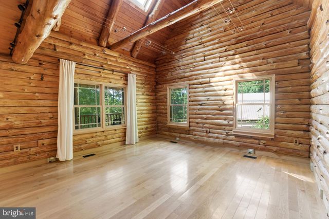 307 WILDLIFE WAY, Harpers Ferry, WV 25425