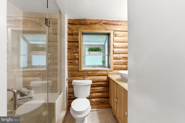 307 WILDLIFE WAY, Harpers Ferry, WV 25425