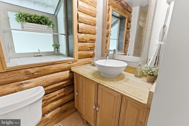 307 WILDLIFE WAY, Harpers Ferry, WV 25425