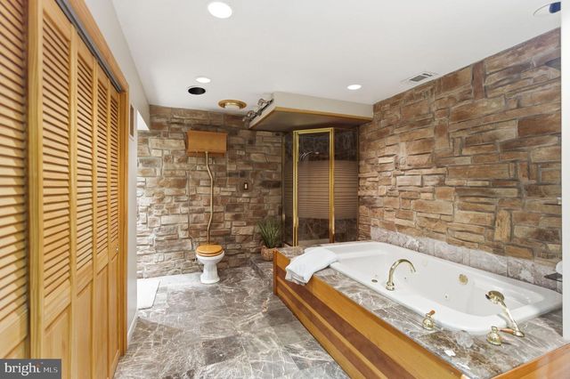 307 WILDLIFE WAY, Harpers Ferry, WV 25425
