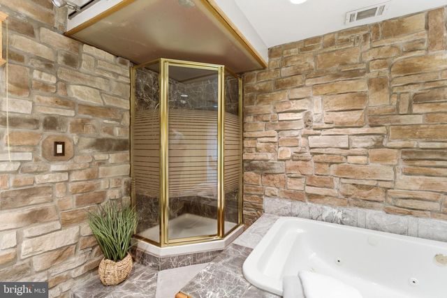 307 WILDLIFE WAY, Harpers Ferry, WV 25425