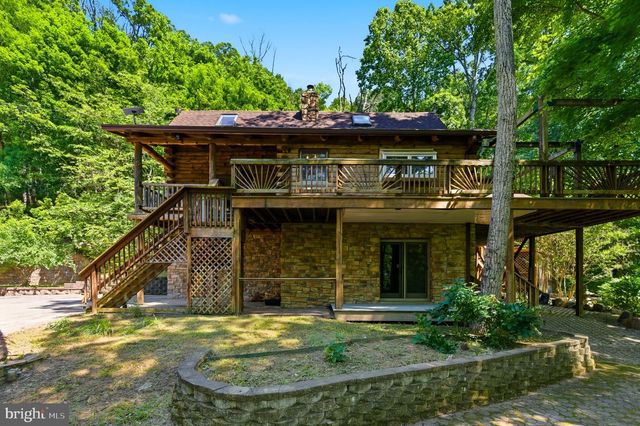 307 WILDLIFE WAY, Harpers Ferry, WV 25425
