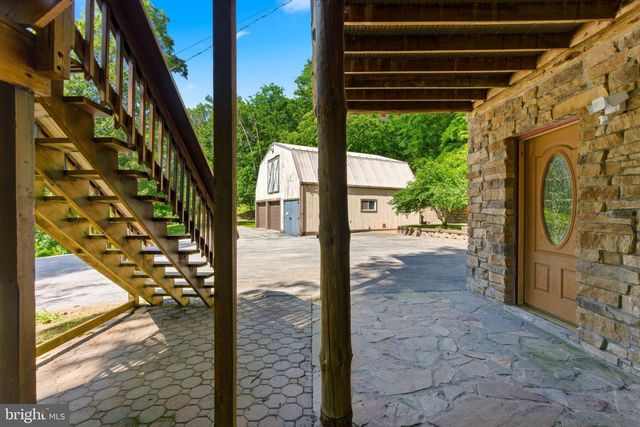 307 WILDLIFE WAY, Harpers Ferry, WV 25425