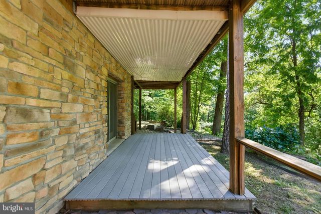 307 WILDLIFE WAY, Harpers Ferry, WV 25425