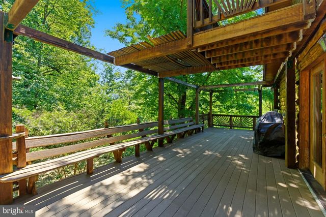 307 WILDLIFE WAY, Harpers Ferry, WV 25425