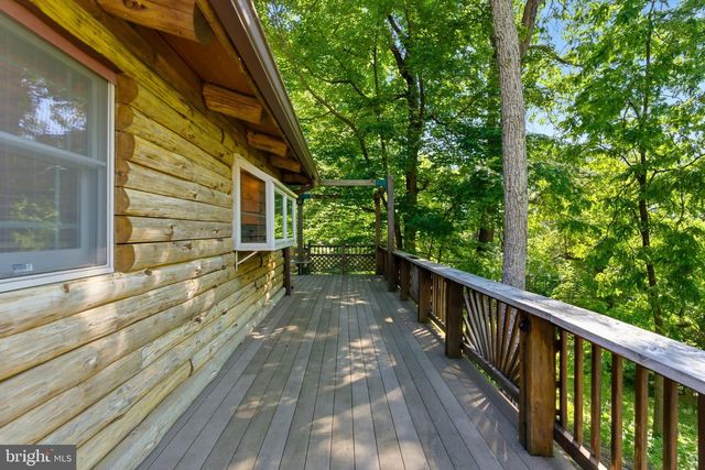 307 WILDLIFE WAY, Harpers Ferry, WV 25425