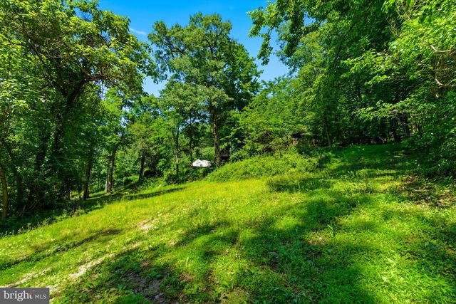 307 WILDLIFE WAY, Harpers Ferry, WV 25425