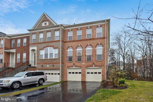 22092 AVONWORTH SQ, Broadlands, VA 20148