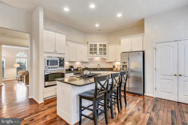 22092 AVONWORTH SQ, Broadlands, VA 20148