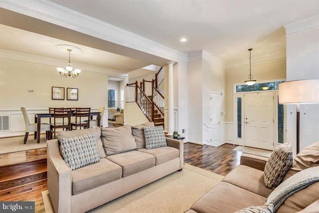 22092 AVONWORTH SQ, Broadlands, VA 20148